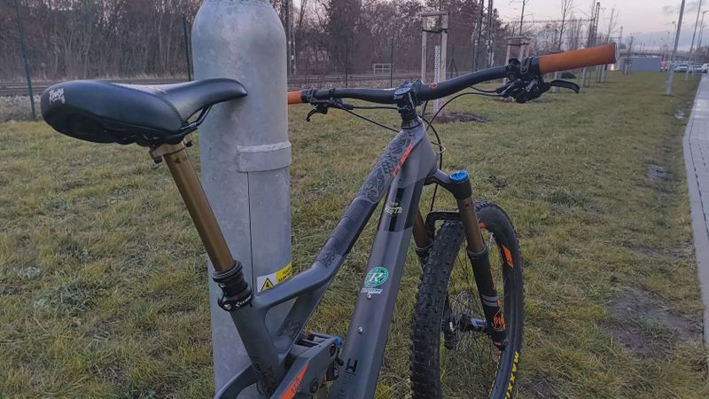 Cube Stereo 140 | FOX Factory komplet! 