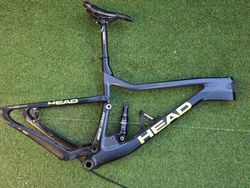 Karbonový celoodpružený rám Head Adapt edge 29" L -vadné vahadlo