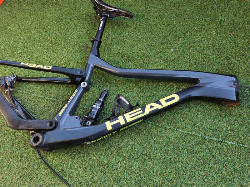 Karbonový celoodpružený rám Head Adapt edge 29" L -vadné vahadlo