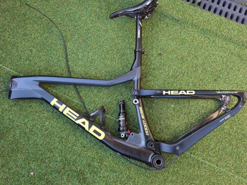 Karbonový celoodpružený rám Head Adapt edge 29" L -vadné vahadlo