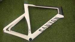 Rám Canyon Aeroad CF SLX R081 velikost XL k opravě