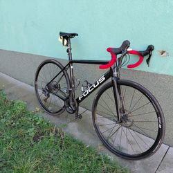 Focus Izalco Race Disc 9.7 