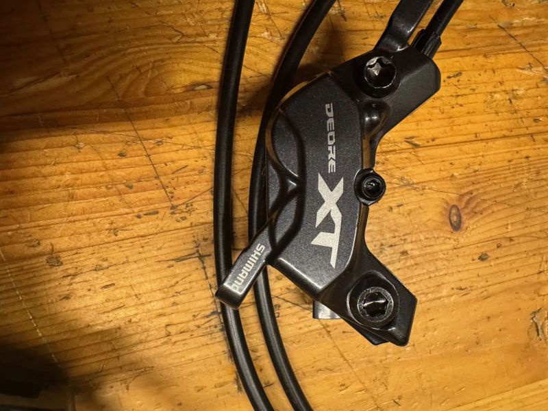 Shimano XT BR-M8220 sundané z nového kola s kotouči