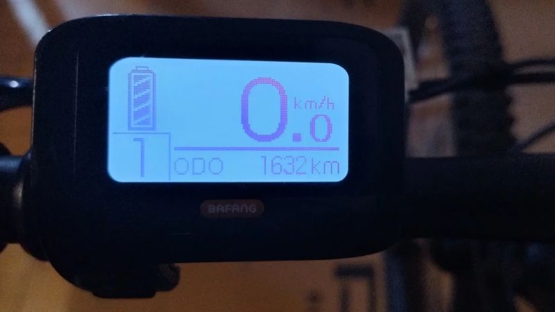 PELLS Thorr vel.M / 630 Wh / najeto 1632 km 