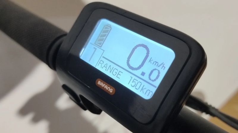 PELLS Thorr vel.M / 630 Wh / najeto 1632 km 