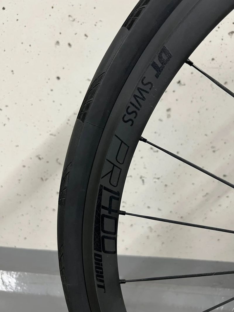 Canyon Ultimate CF SL, Stealth, Ultegra, DT Swiss 1400 Dicut Oxic