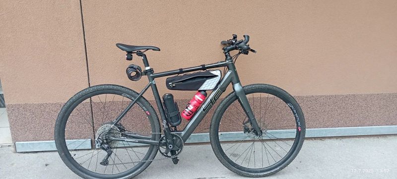 4EVER Engrave Flat (Titan / Metal stříbrná) váha15 kg bez přídavné baterie s (+3 kg)