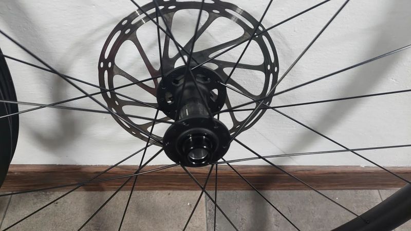 Bontrager Kovee Elite 30 TLR Boost 29