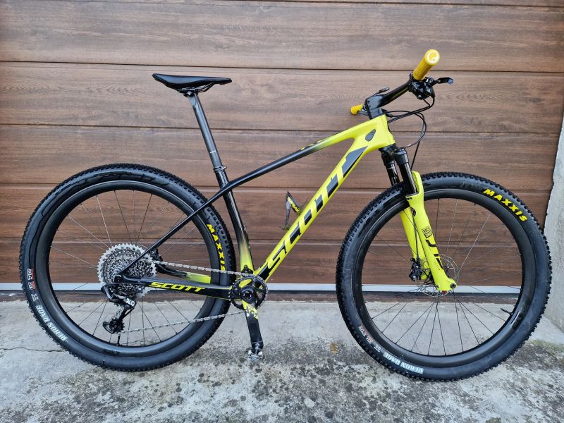 Scott Scale RC 900 World Cup, size M, váha 9,2 kg