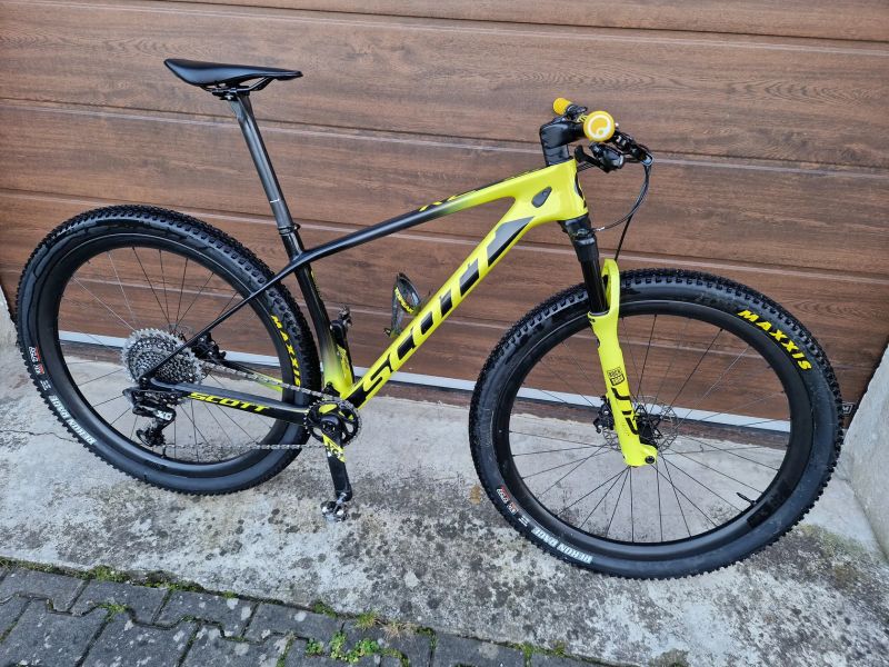 Scott Scale RC 900 World Cup, size M, váha 9,2 kg