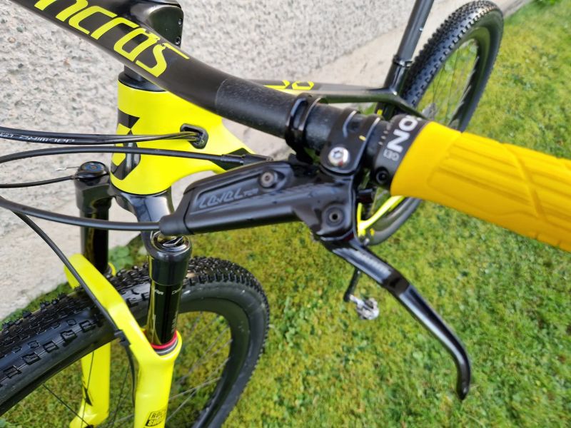 Scott Scale RC 900 World Cup, size M, váha 9,2 kg