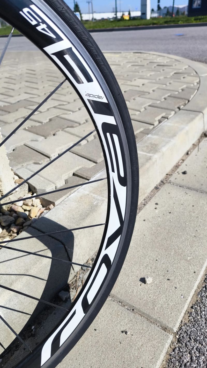 S-Works Tarmac SL5 / Dura Ace/ Roval karbon kola