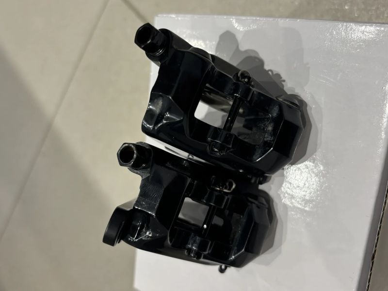 Brzdové třmeny Shimano Dura Ace BR-R9170 flat mount (přední a zadní) pro Di2 11s