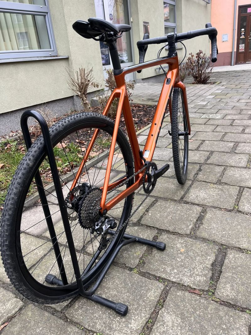 Giant TCX Advanced Pro 2 - vel. ML pro 177-186 cm (najeto 300 km)