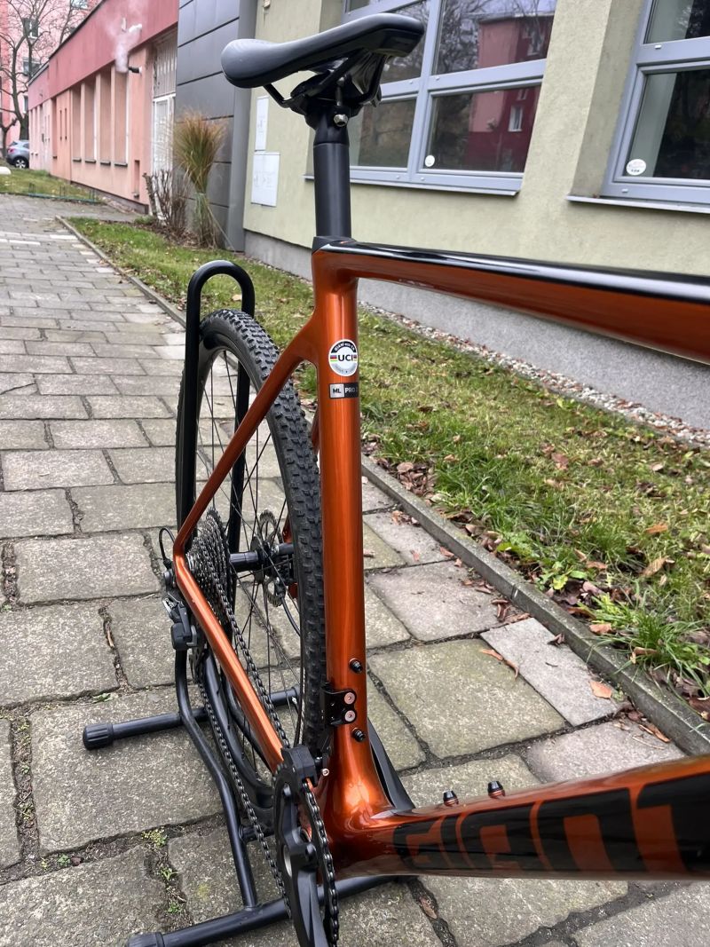 Giant TCX Advanced Pro 2 - vel. ML pro 177-186 cm (najeto 300 km)