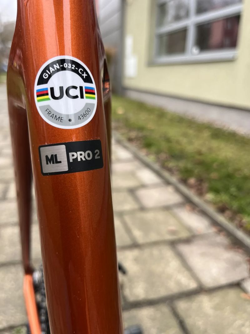 Giant TCX Advanced Pro 2 - vel. ML pro 177-186 cm (najeto 300 km)