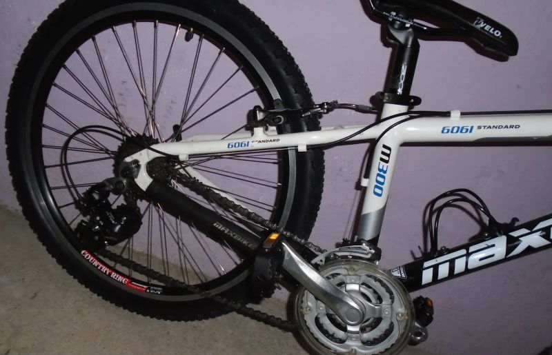 Prodám dětské kolo MAXBIKE M300 24''.