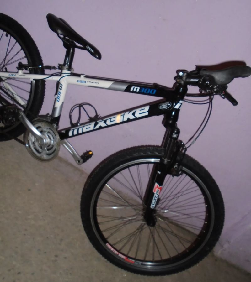 Prodám dětské kolo MAXBIKE M300 24''.