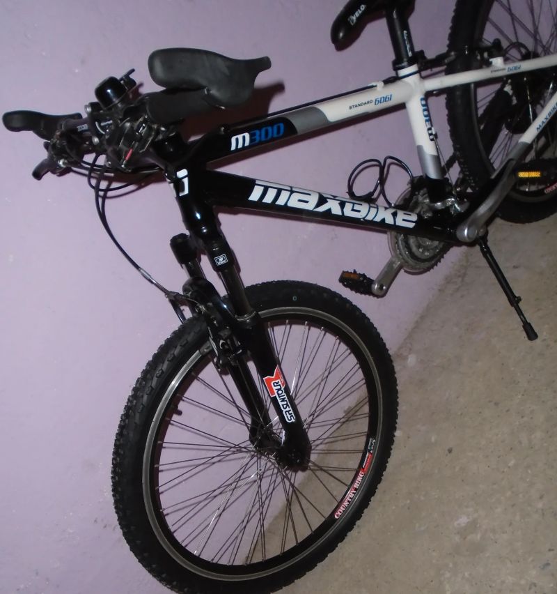 Prodám dětské kolo MAXBIKE M300 24''.