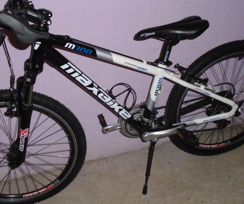 Prodám dětské kolo MAXBIKE M300 24''.