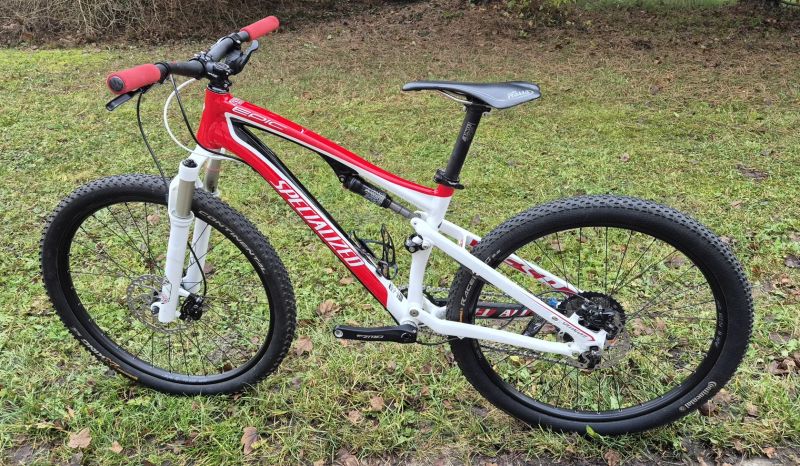 Specialized Epic 26" vel. S - celoodpružená hračka pro malou postavu