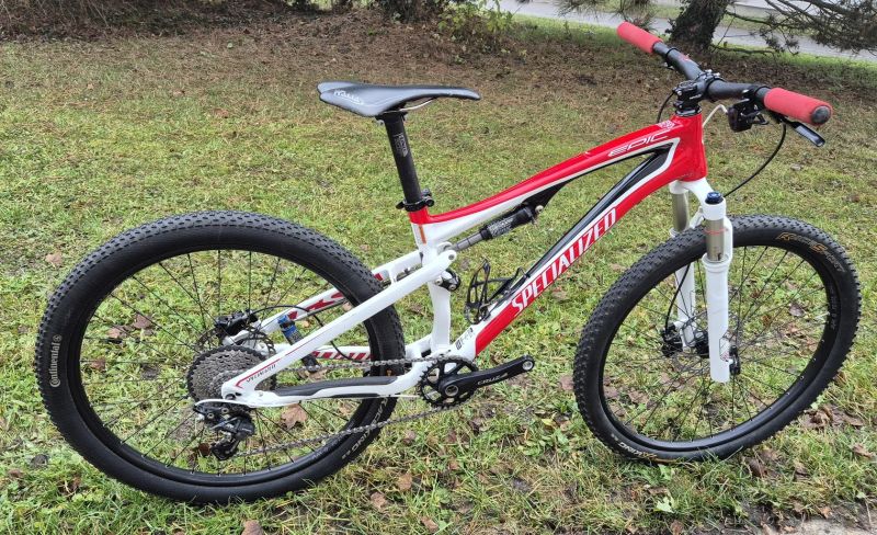 Specialized Epic 26" vel. S - celoodpružená hračka pro malou postavu