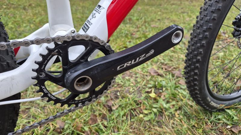 Specialized Epic 26" vel. S - celoodpružená hračka pro malou postavu