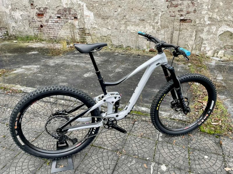 GIANT TRANCE X 3 27,5 - vel. M