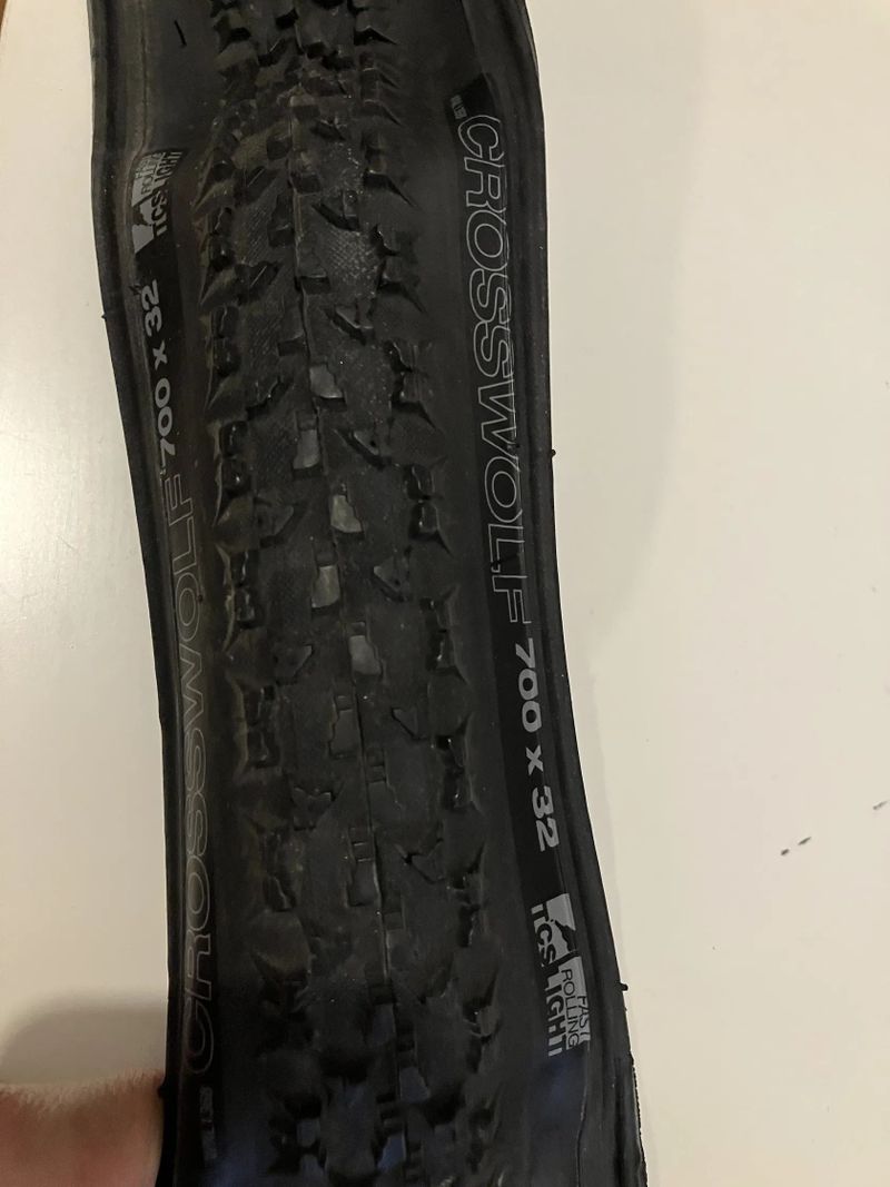 Různé pláště WTB