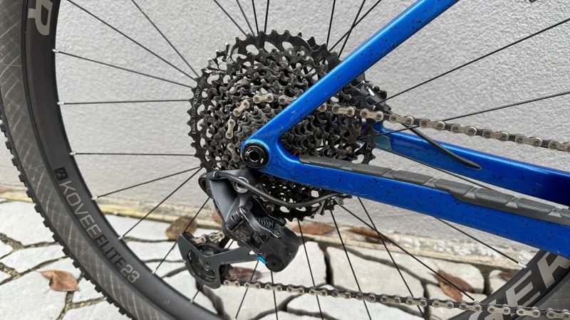 TREK PROCALIBER 9.7, Komplet Carbon 29“, Rockshox Reba, Teleskopka, SRAM GX