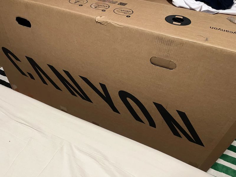 Canyon guard, kartonová přepravní krabice na kolo, stěhovaní