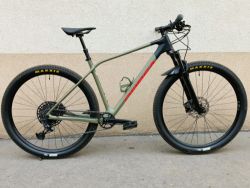 Orbea ALMA M50 2023, Carbon, vel. L, 29", ZÁNOVNÍ, Najeto 250 km, PC: 44500 Kč