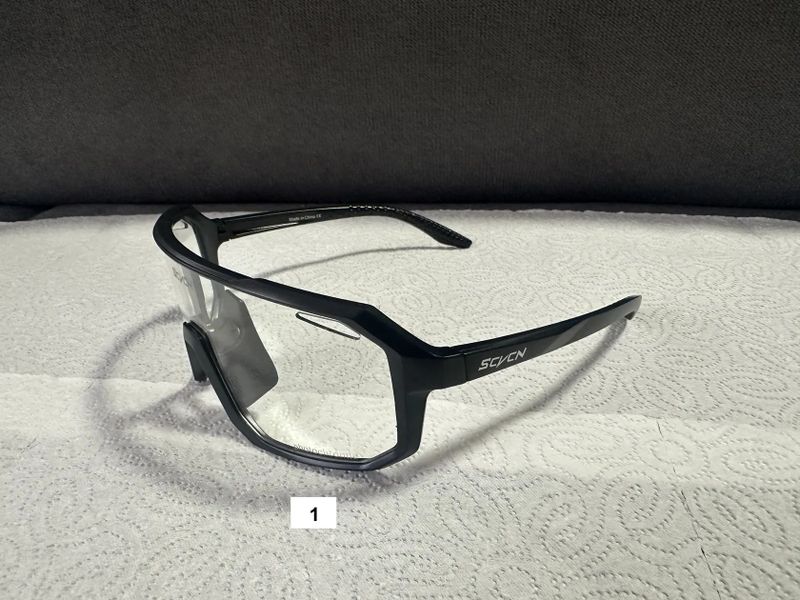 Nové fotochromatické cyklistické brýle SCVCN