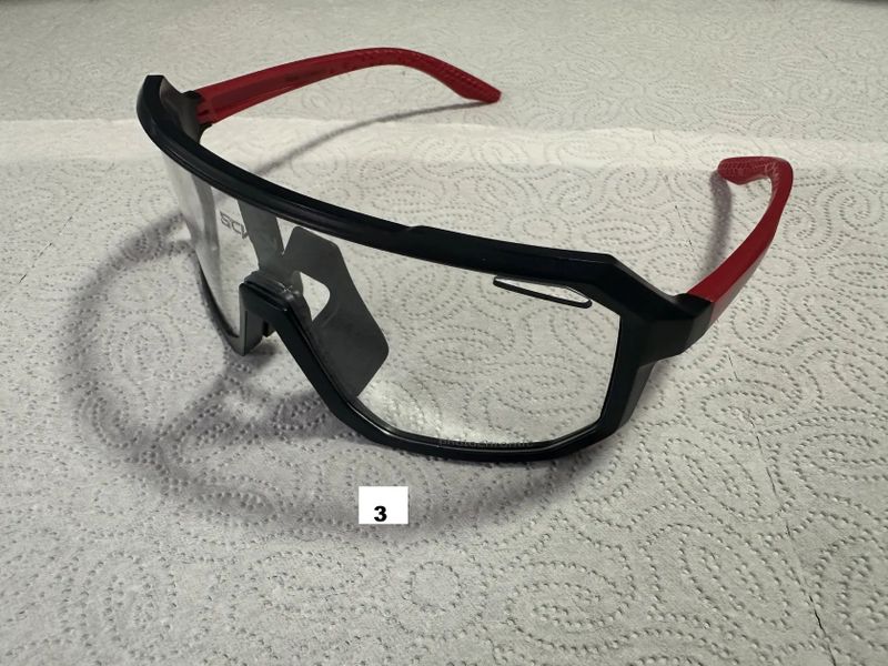 Nové fotochromatické cyklistické brýle SCVCN