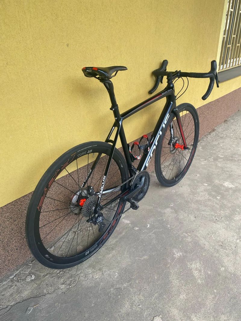 Focus Izalco Race disc