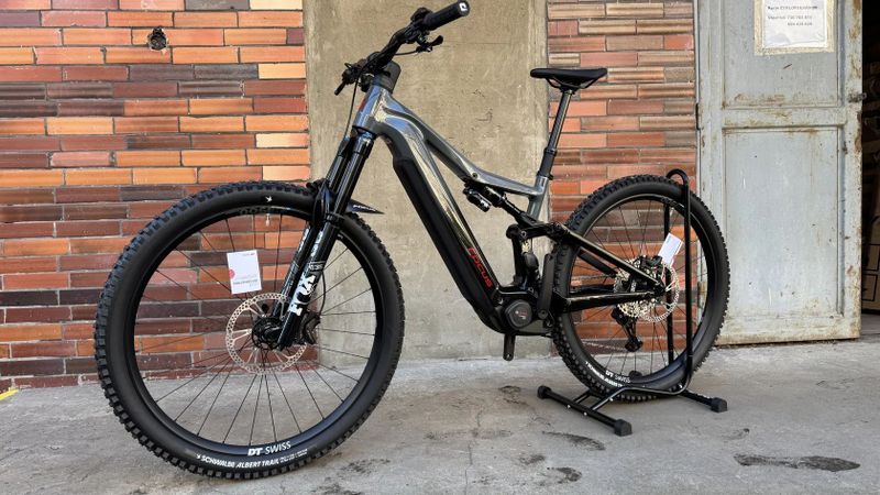  Nové elektrokolo FOCUS Jam2 6.9 Diamondblack