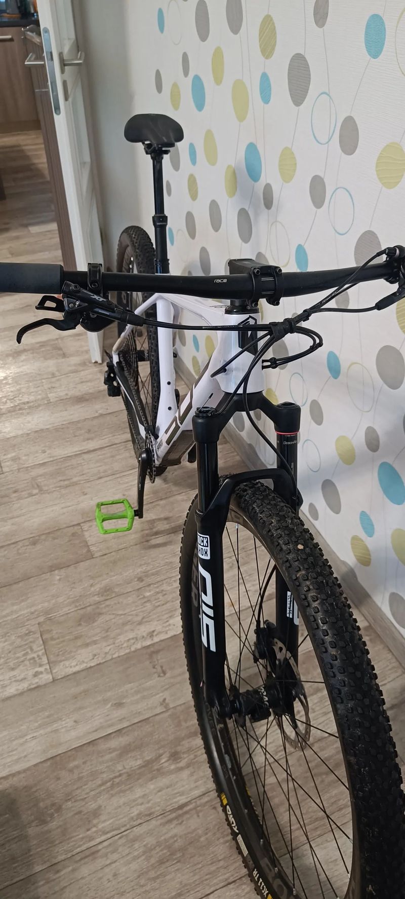 Superior XP 979 race