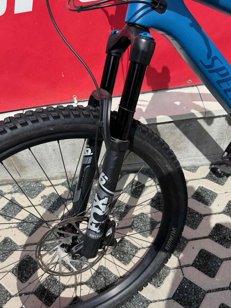 Specialized Levo SL Comp Carbon vel.S5 předváděcí kolo cca 1000Km