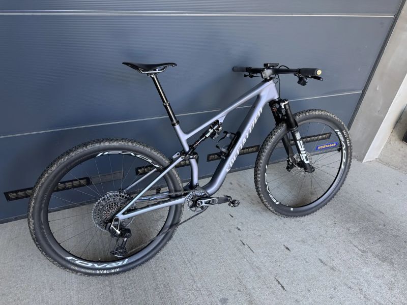 Specialized Epic 8 Pro 2026 Flight Attendant, 99% stav