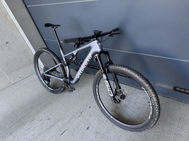 Specialized Epic 8 Pro 2026 Flight Attendant, 99% stav