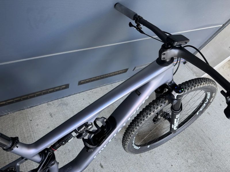 Specialized Epic 8 Pro 2026 Flight Attendant, 99% stav