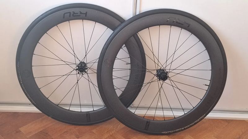 Nová Italská karbonová zapletená kola KRU C-60D - Shimano - Center lock - pevné osy 12mm (- 60%)