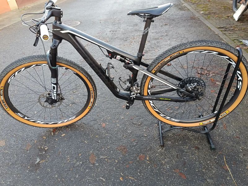 Cube AMS : C:68 vel. S