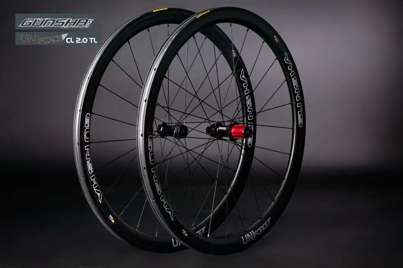 Německá karbonová kola GUNSHA