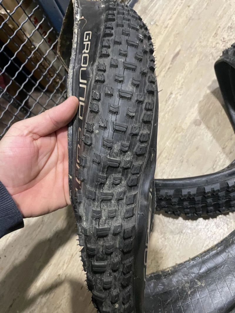 Specialized ground control 2.35