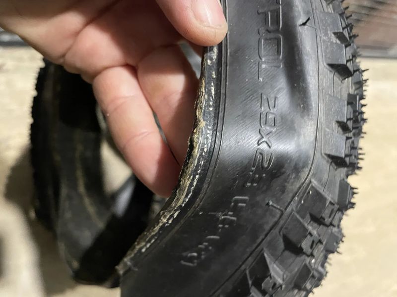 Specialized ground control 2.35