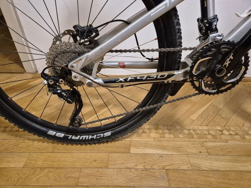 Superior XF 930, velikost S