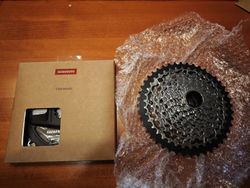 Prodám kazetu XPLR Force a převodník Rival 