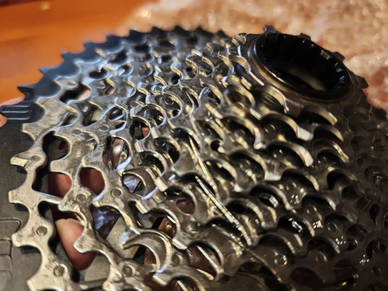 Prodám kazetu XPLR Force a převodník Rival 