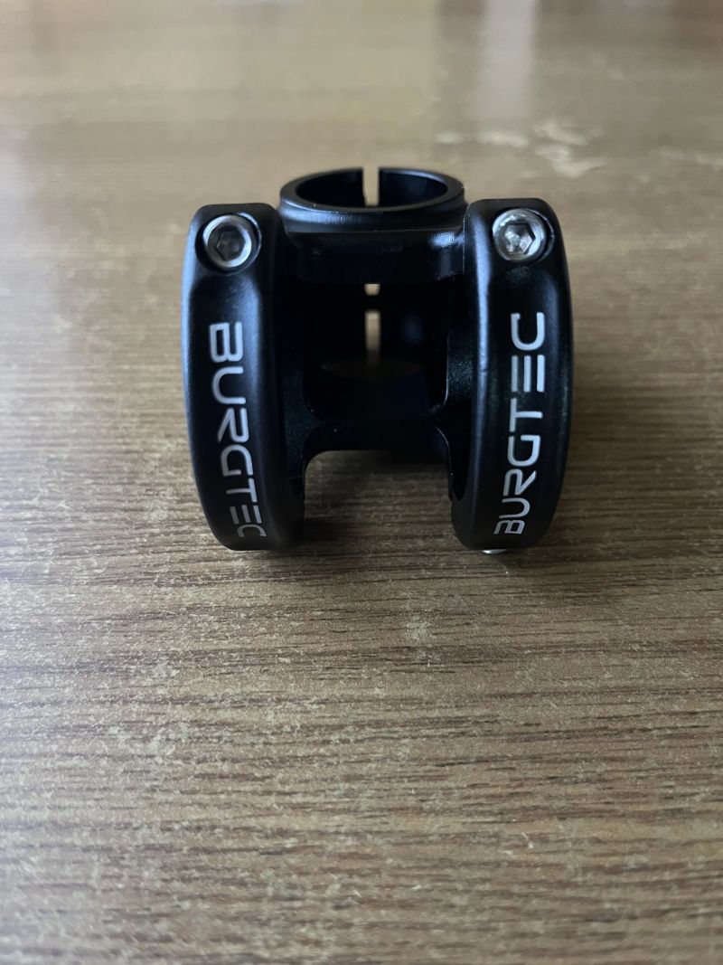 PŘEDSTAVEC BURGTEC ENDURO MK3 - DÉLKA 42,5MM